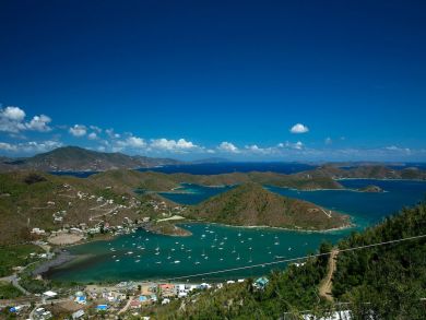 Coral Bay Luxury World Class Views